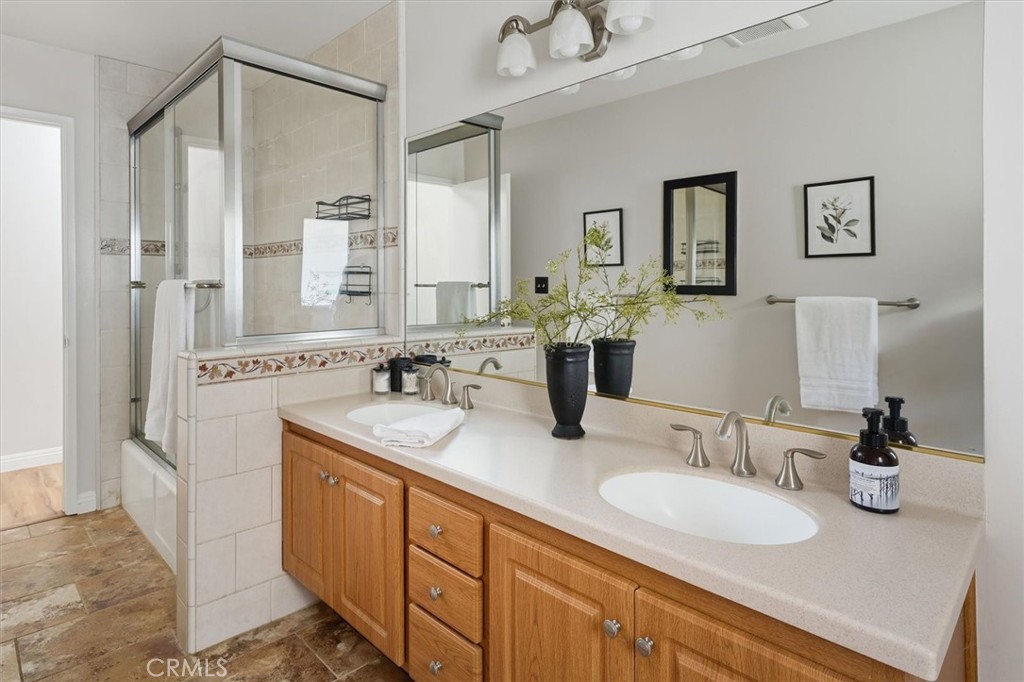 15848 Silver Star Lane Property Photo 40