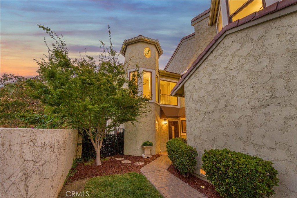 29624 Windsong Property Photo 4