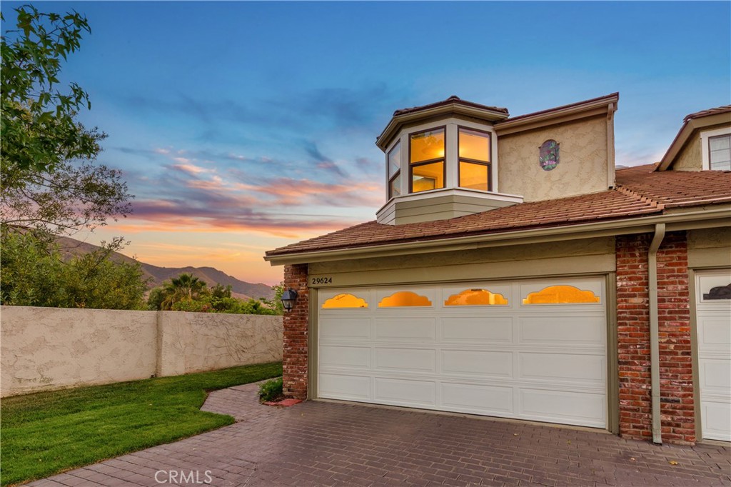 29624 Windsong Property Photo 5