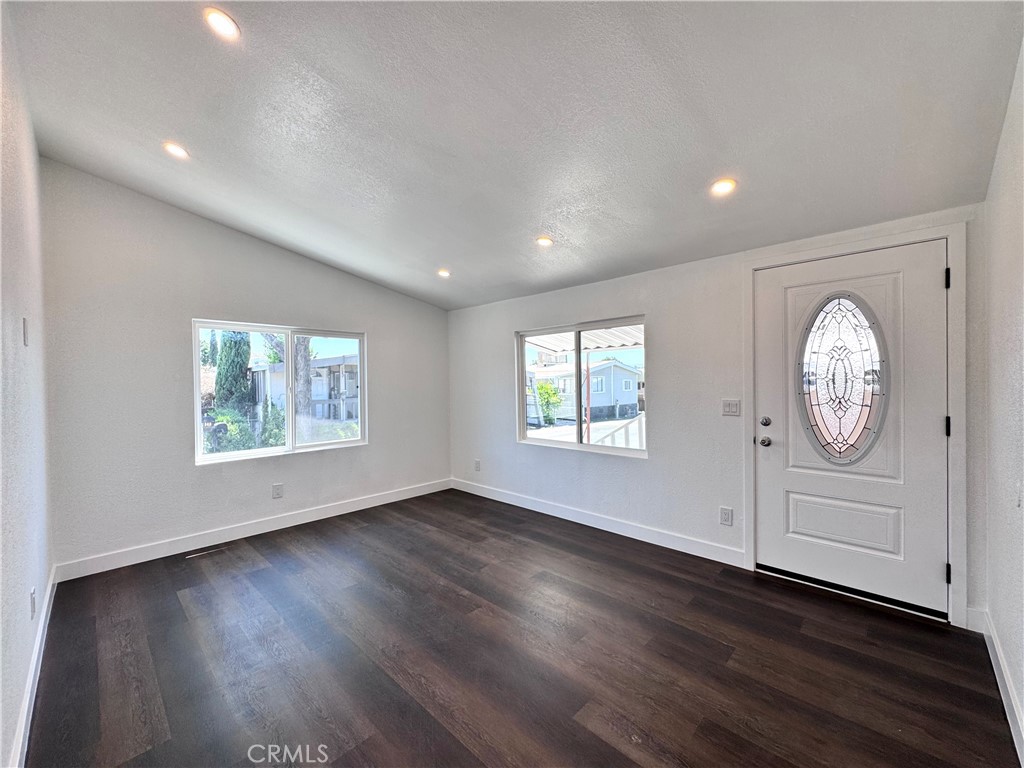 18540 Soledad Canyon Road 122 Property Photo 6
