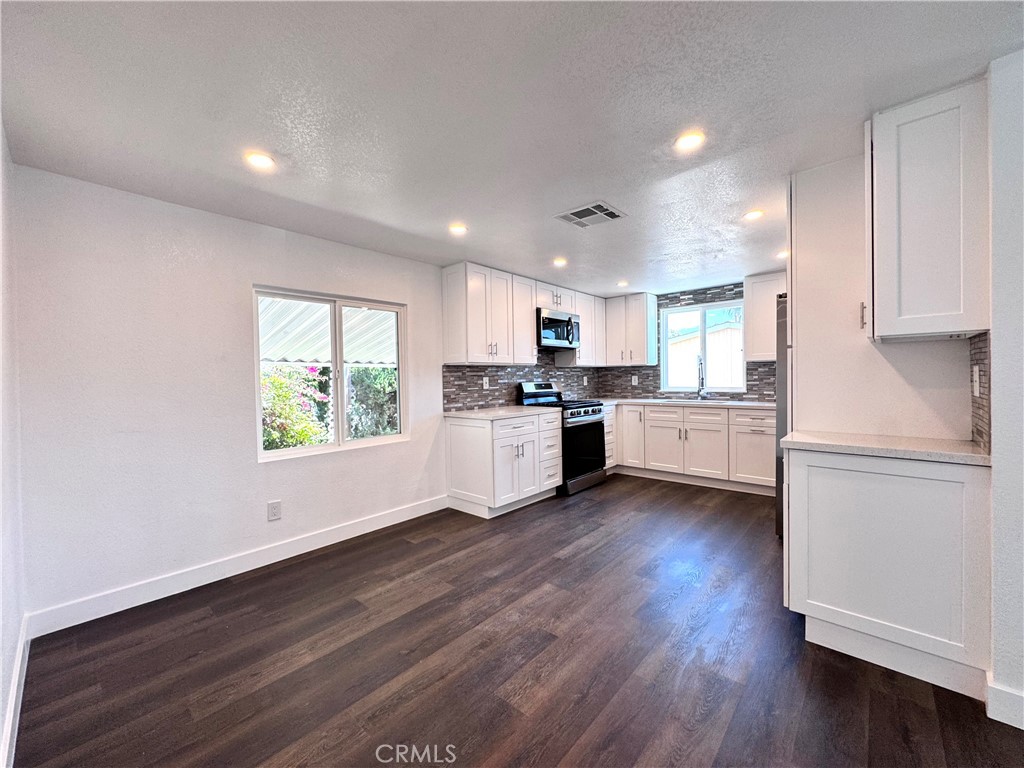 18540 Soledad Canyon Road 122 Property Photo 8