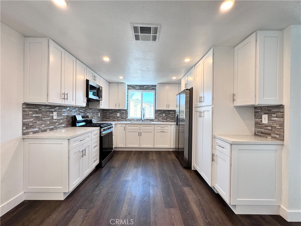 18540 Soledad Canyon Road 122 Property Photo 9