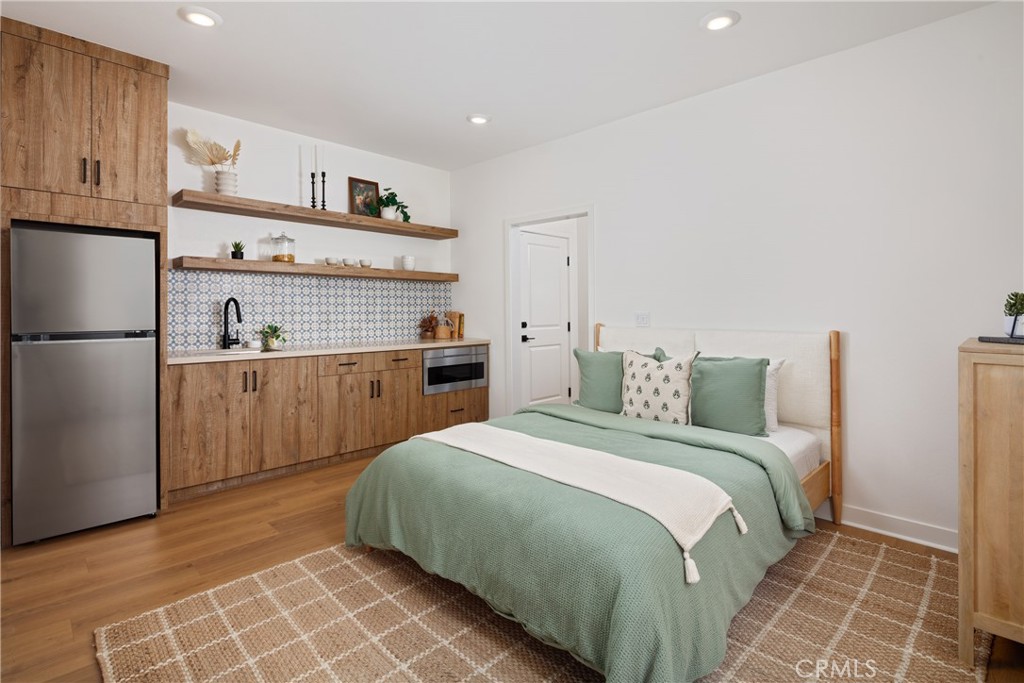 1691 Constellation Drive Property Photo 4