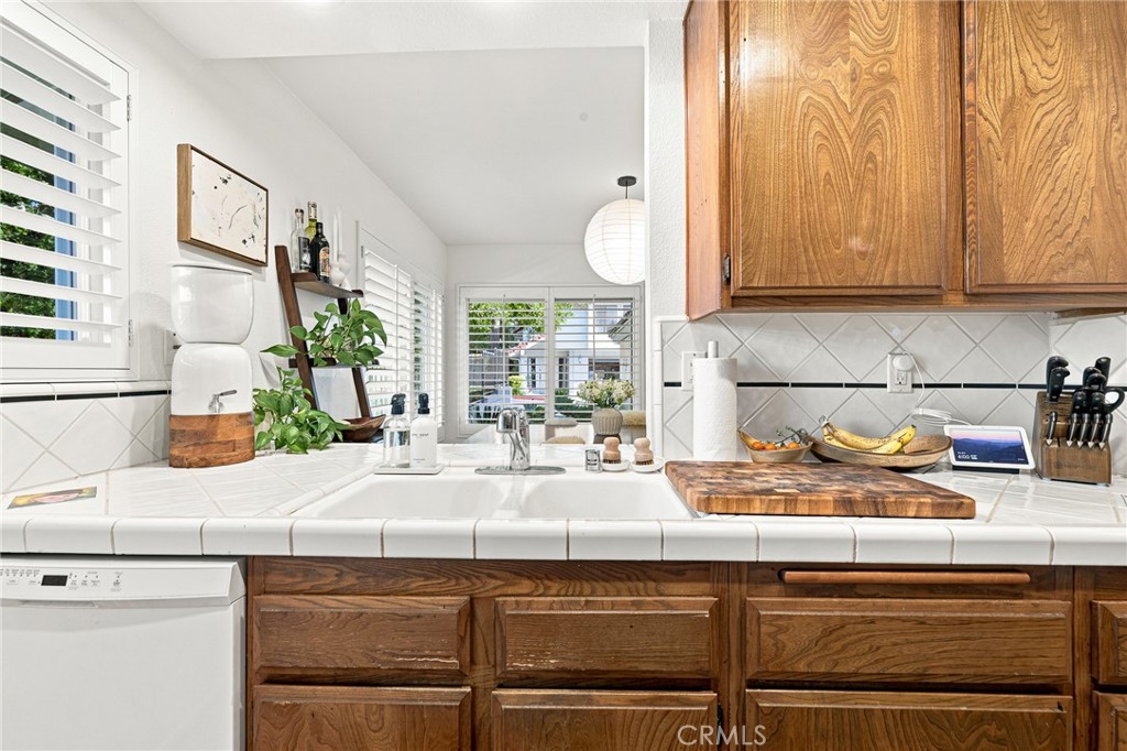 701 Blue Oak Avenue Property Photo 10