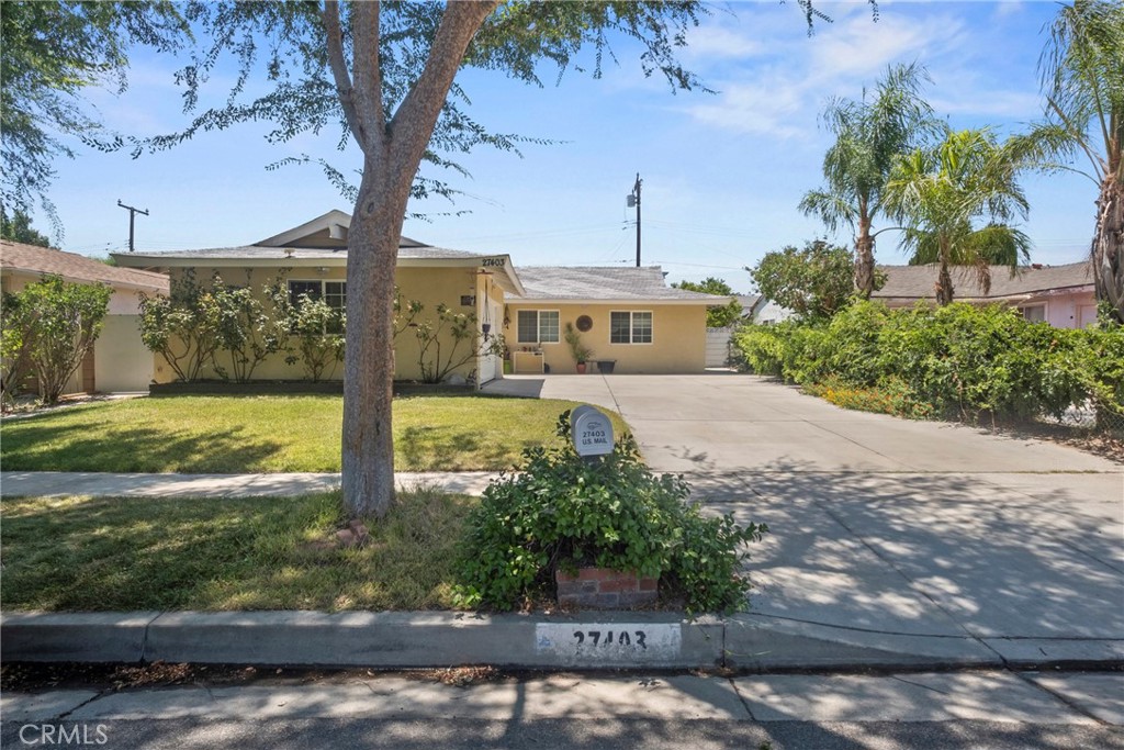 27403 Arriola Property Photo 1