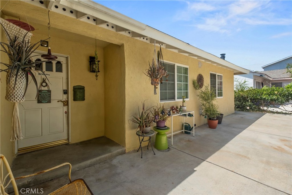 27403 Arriola Property Photo 6