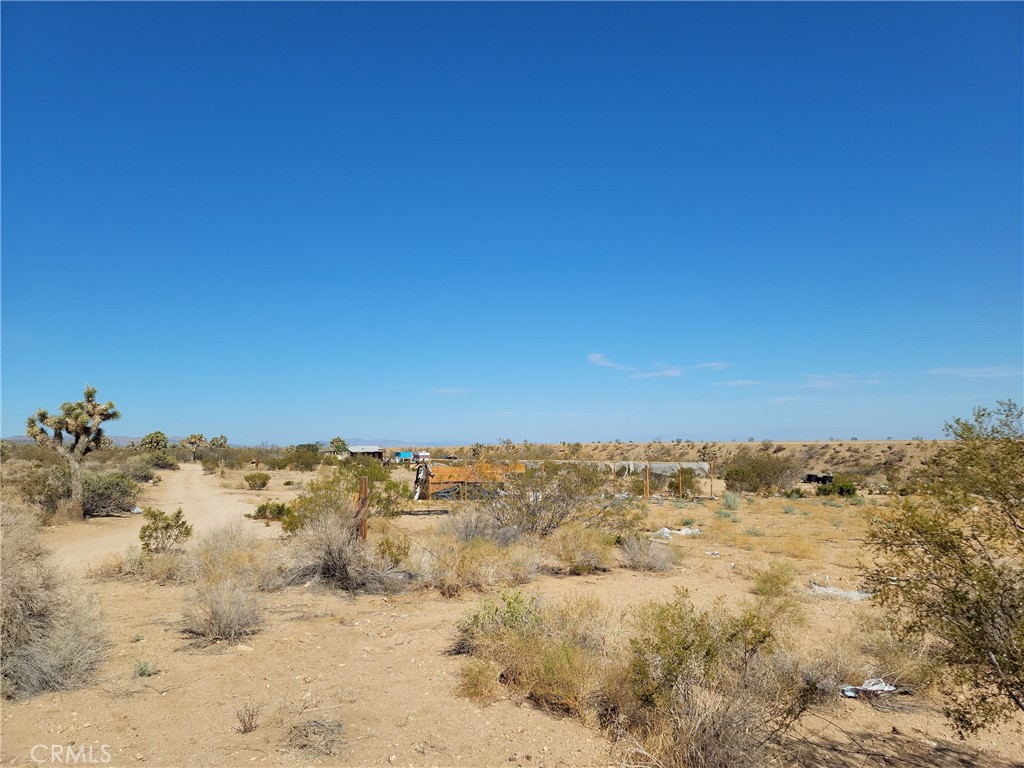 18501 Fort Tejon Road Property Photo 9