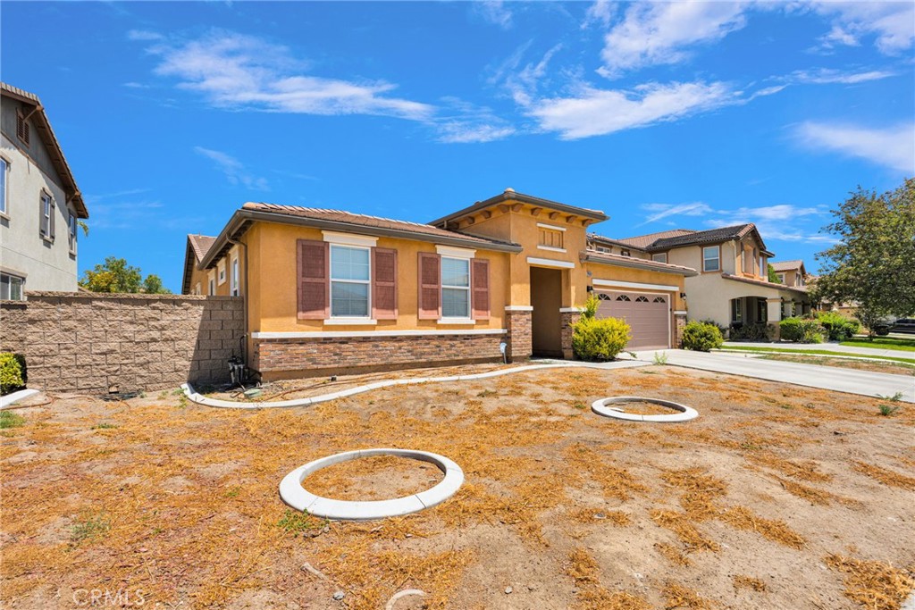 29352 Tremont Property Photo 3