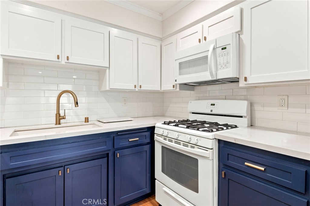 14159 Riverside Drive 103 Property Photo 15