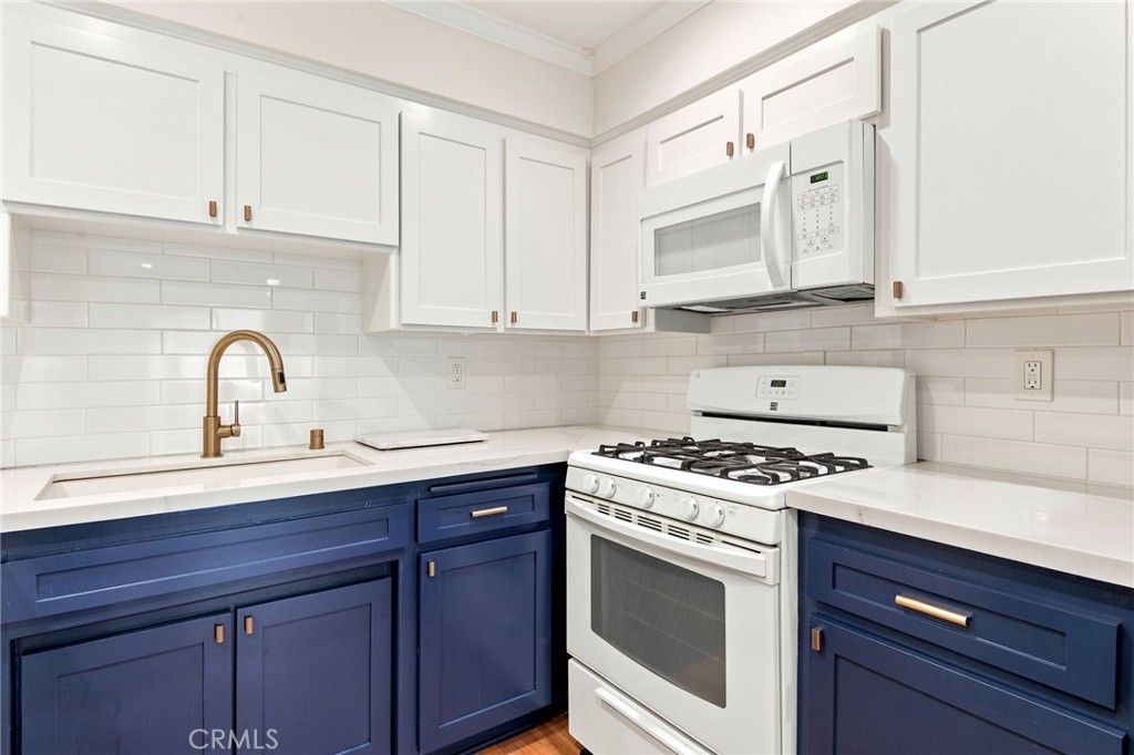 14159 Riverside Drive 103 Property Photo 21
