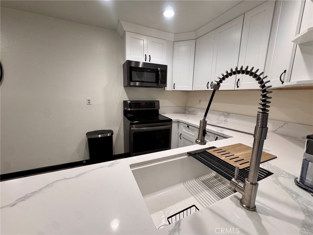 1159 Tivoli Property Photo 7