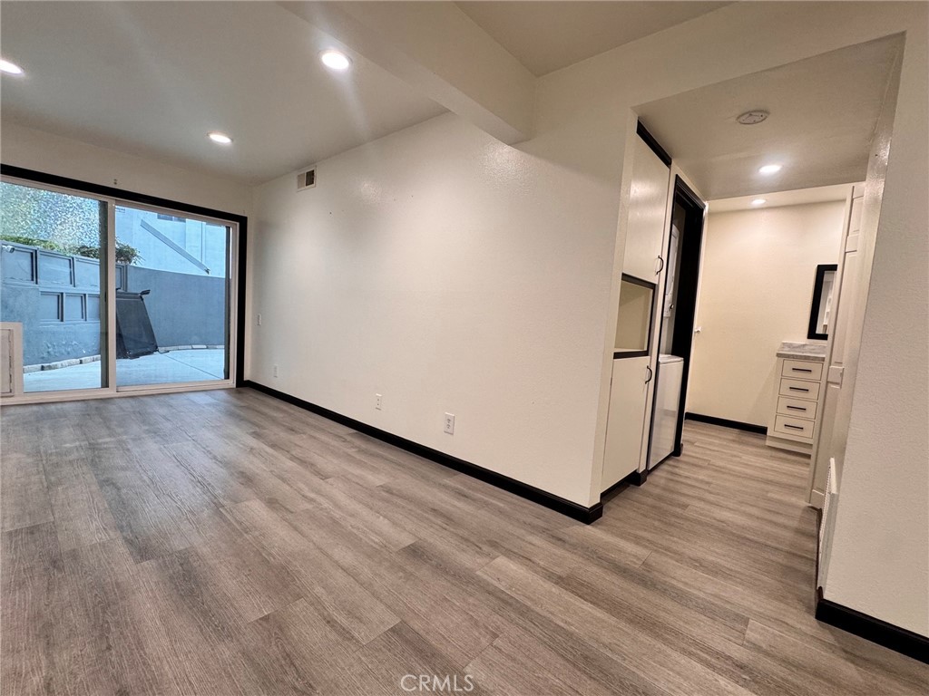 1159 Tivoli Property Photo 11