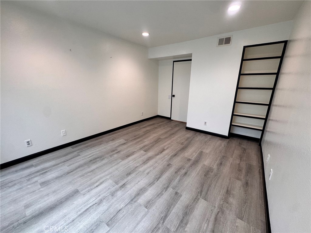 1159 Tivoli Property Photo 13
