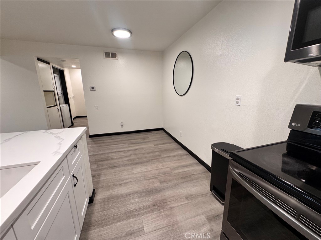 1159 Tivoli Property Photo 20