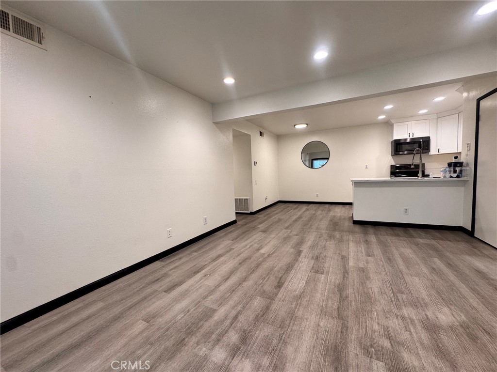 1159 Tivoli Property Photo 21