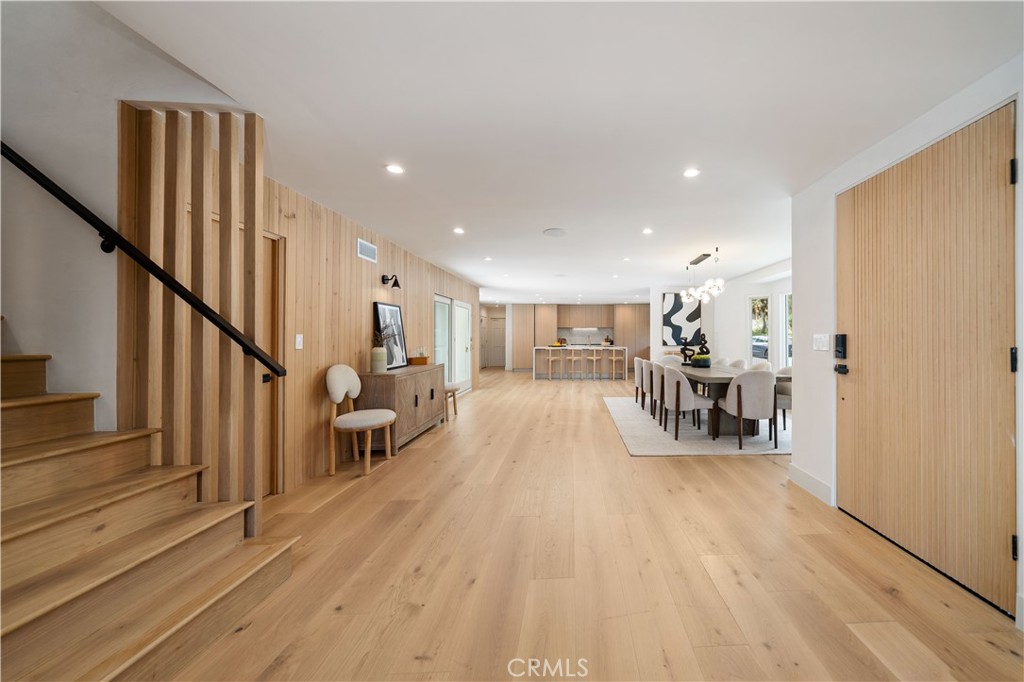 3240 Longridge Avenue Property Photo 12