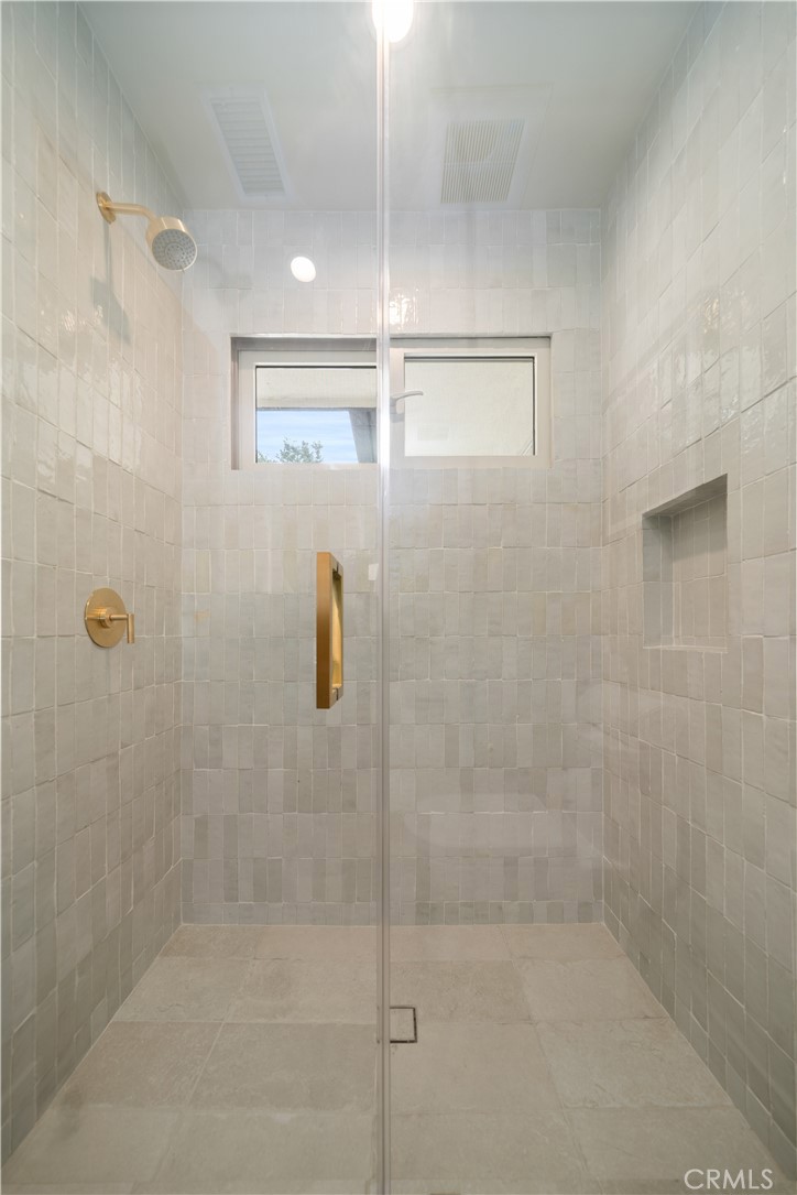 3240 Longridge Avenue Property Photo 52