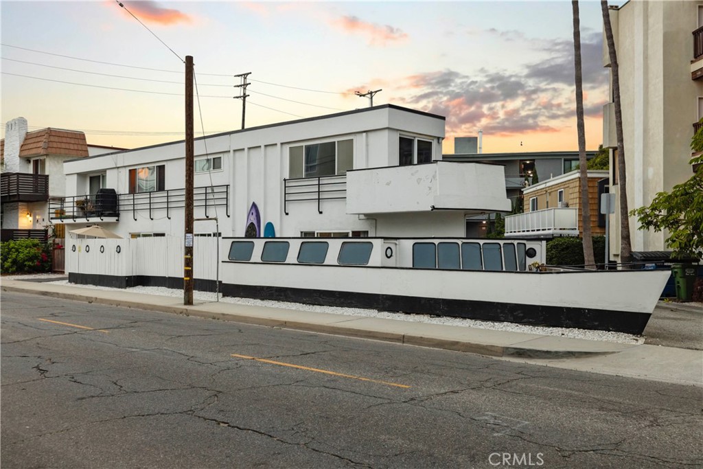 3906 Pacific Avenue Property Photo 1