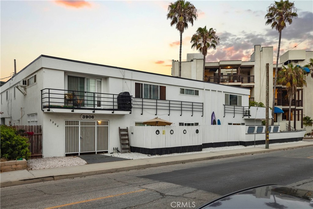 3906 Pacific Avenue Property Photo 2