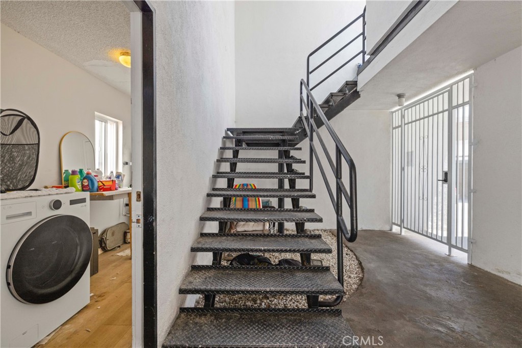 3906 Pacific Avenue Property Photo 11