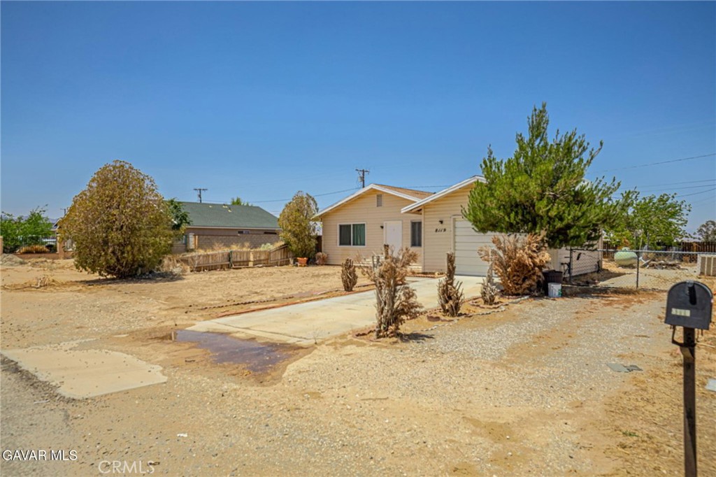 8119 Walpole Avenue Property Photo 4