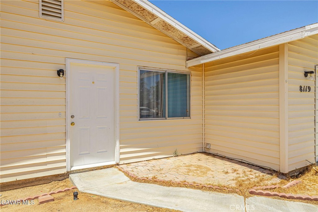 8119 Walpole Avenue Property Photo 6