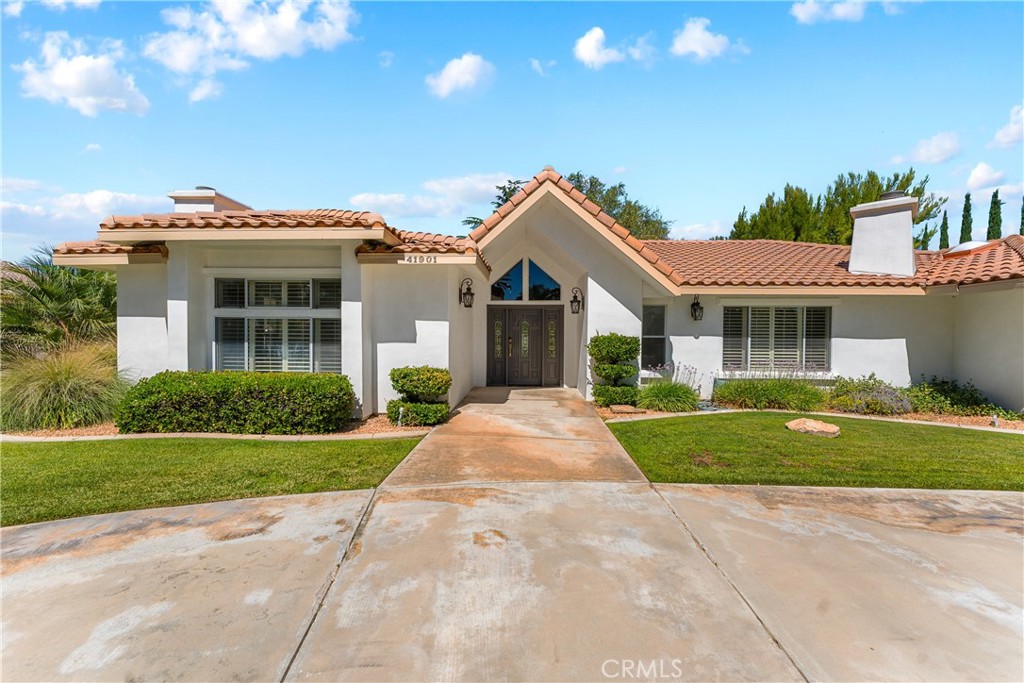 41901 Calle Clarita Property Photo 5