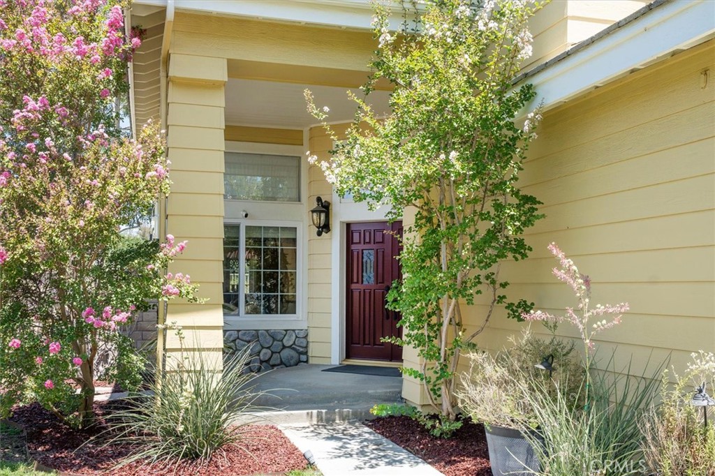 23707 Bluestone Property Photo 2