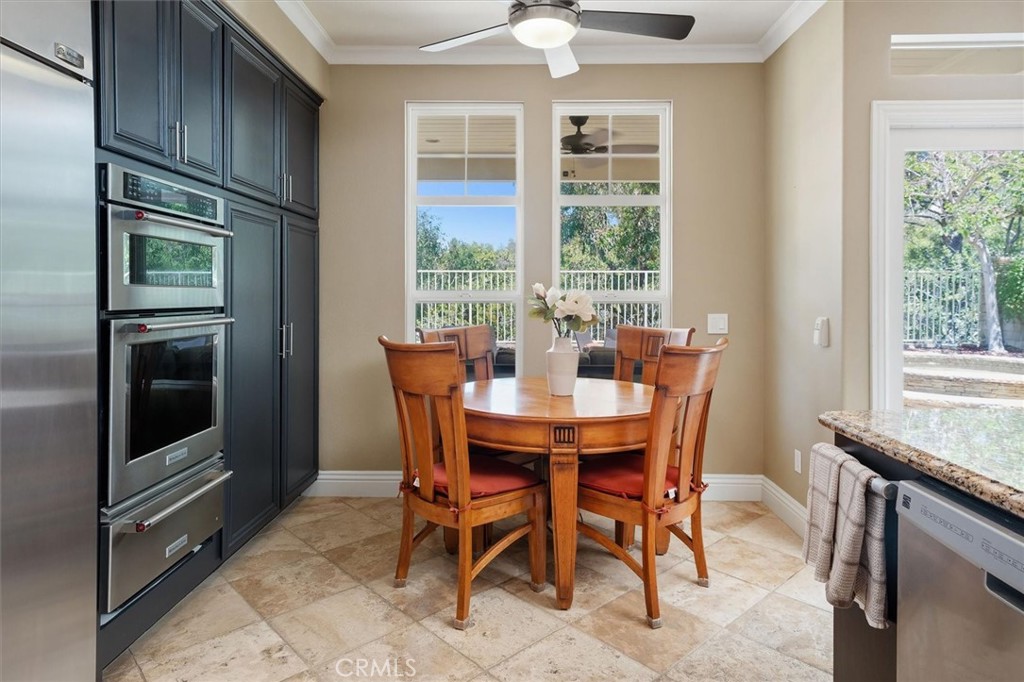 23707 Bluestone Property Photo 5