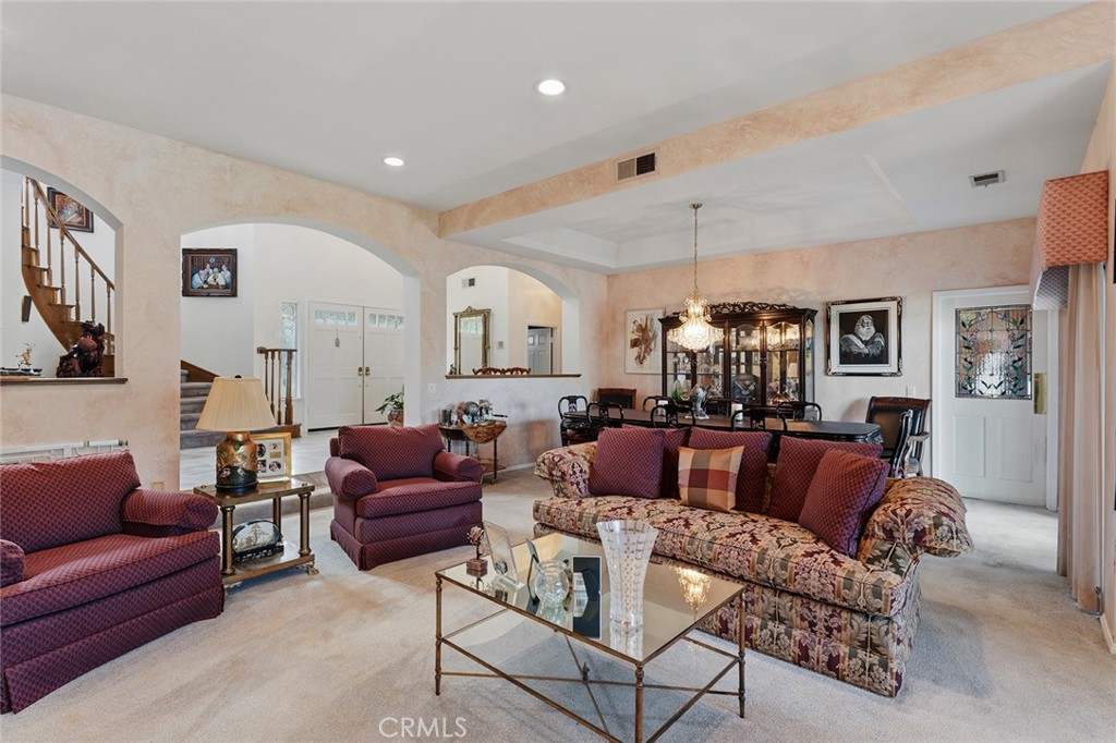 22128 Palais Place Property Photo 6