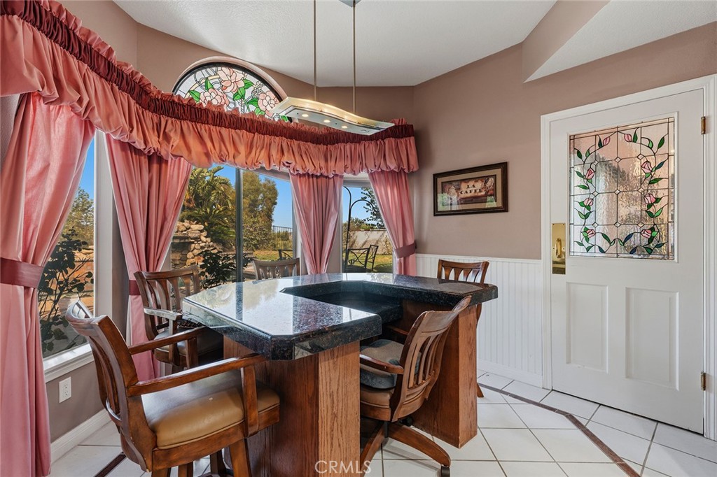 22128 Palais Place Property Photo 9