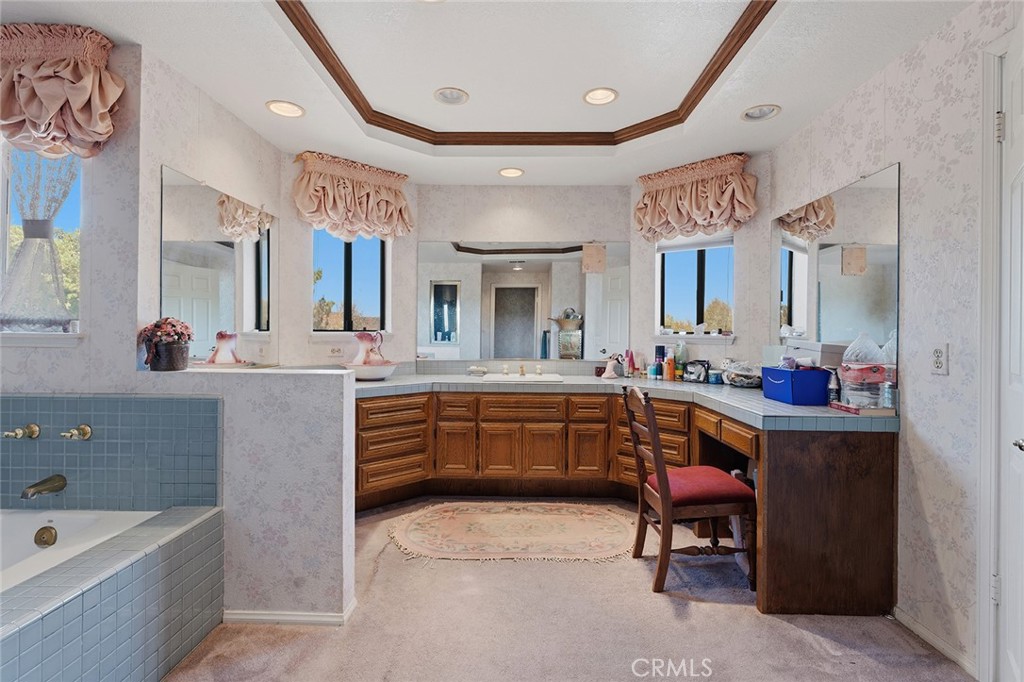 22128 Palais Place Property Photo 33