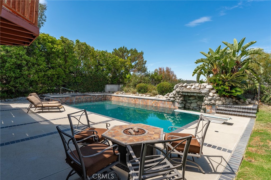 22128 Palais Place Property Photo 41