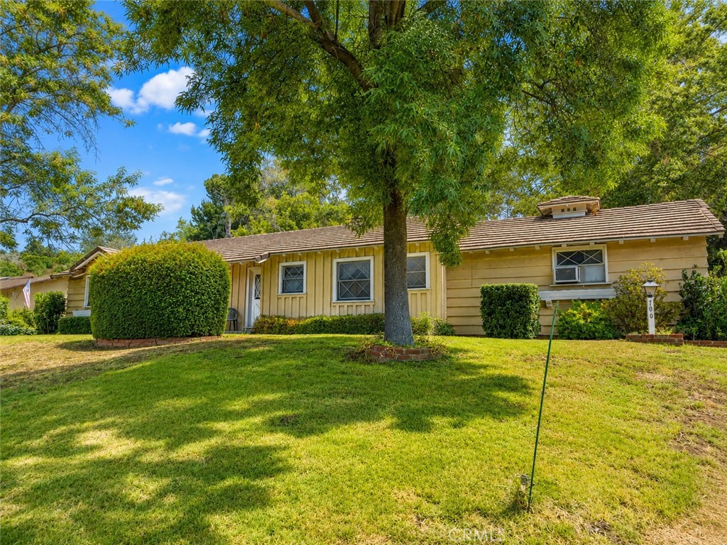 700 S Corrida Drive Property Photo 6