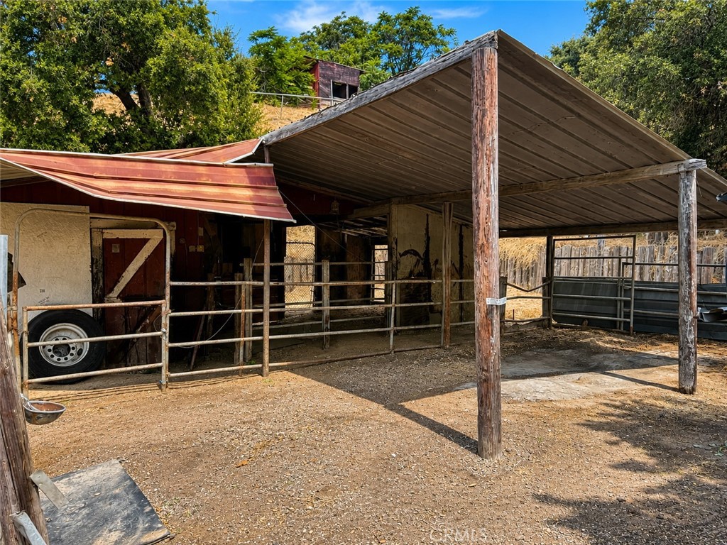 700 S Corrida Drive Property Photo 12
