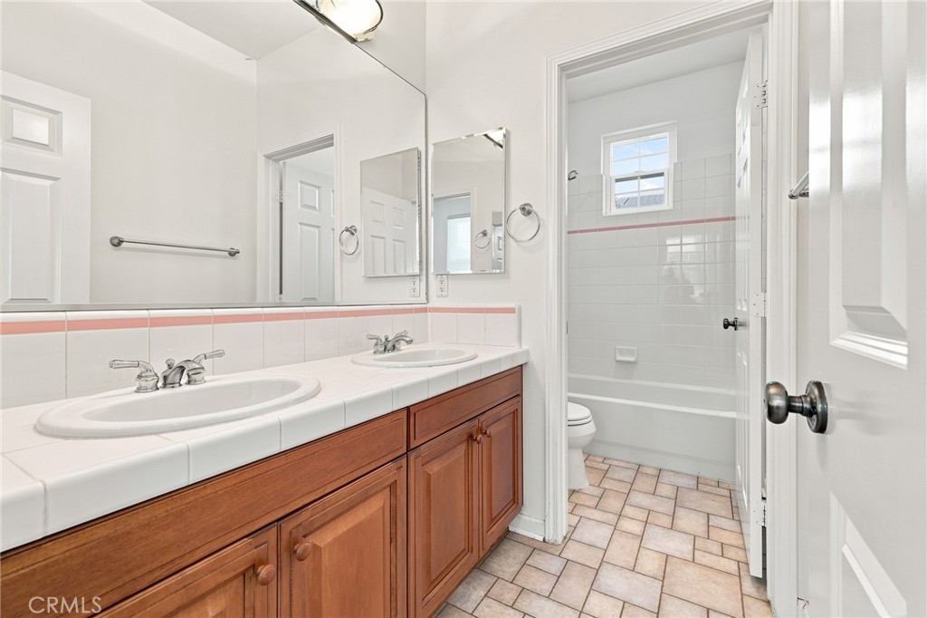 26861 Chaucer Place Property Photo 47