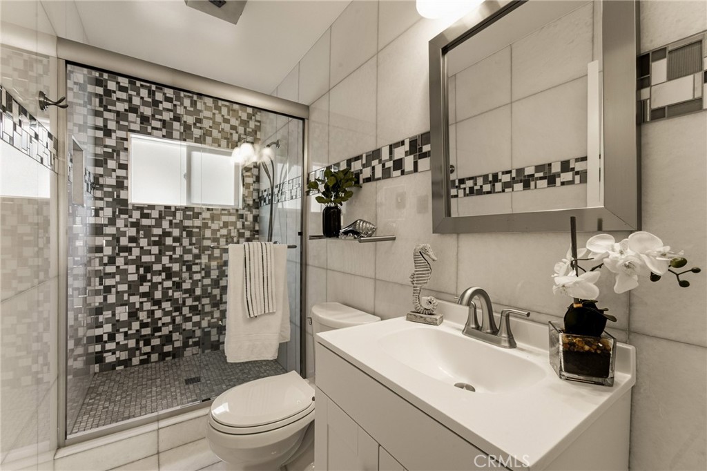 7726 W 79th Property Photo 15