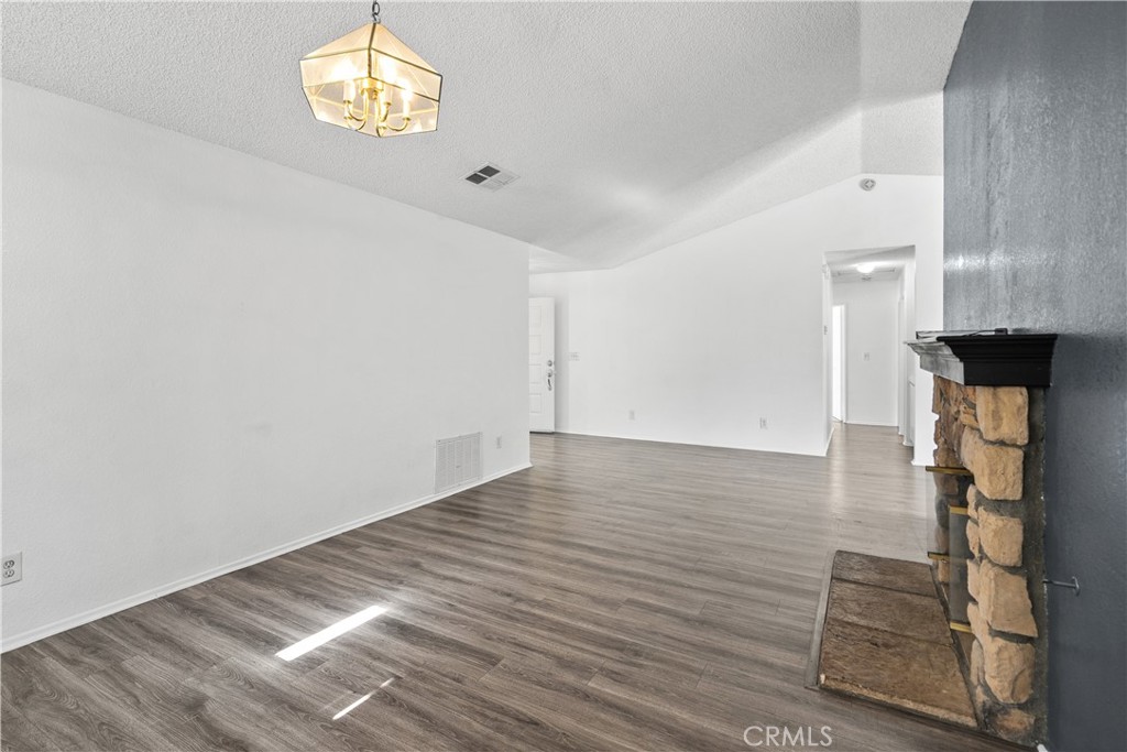 2100 Matthew Avenue Property Photo 8