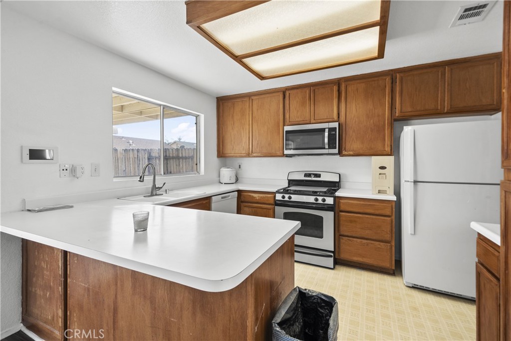 2100 Matthew Avenue Property Photo 14