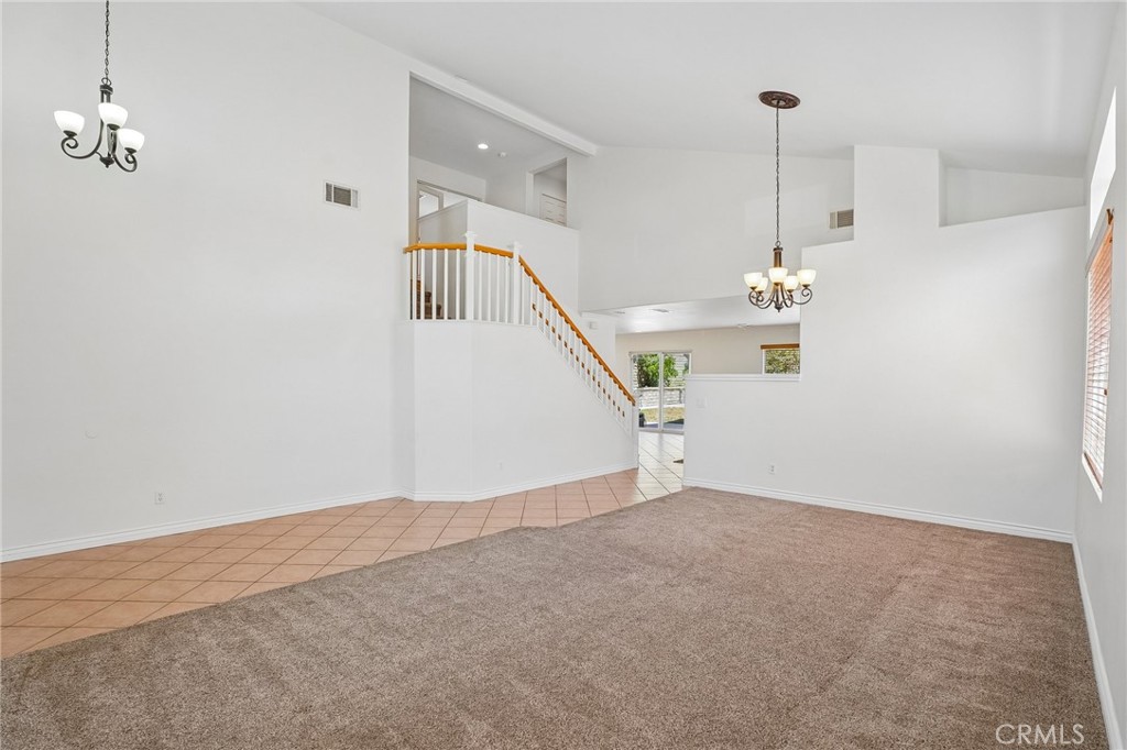 21117 Oakleaf Canyon Drive Property Photo 7
