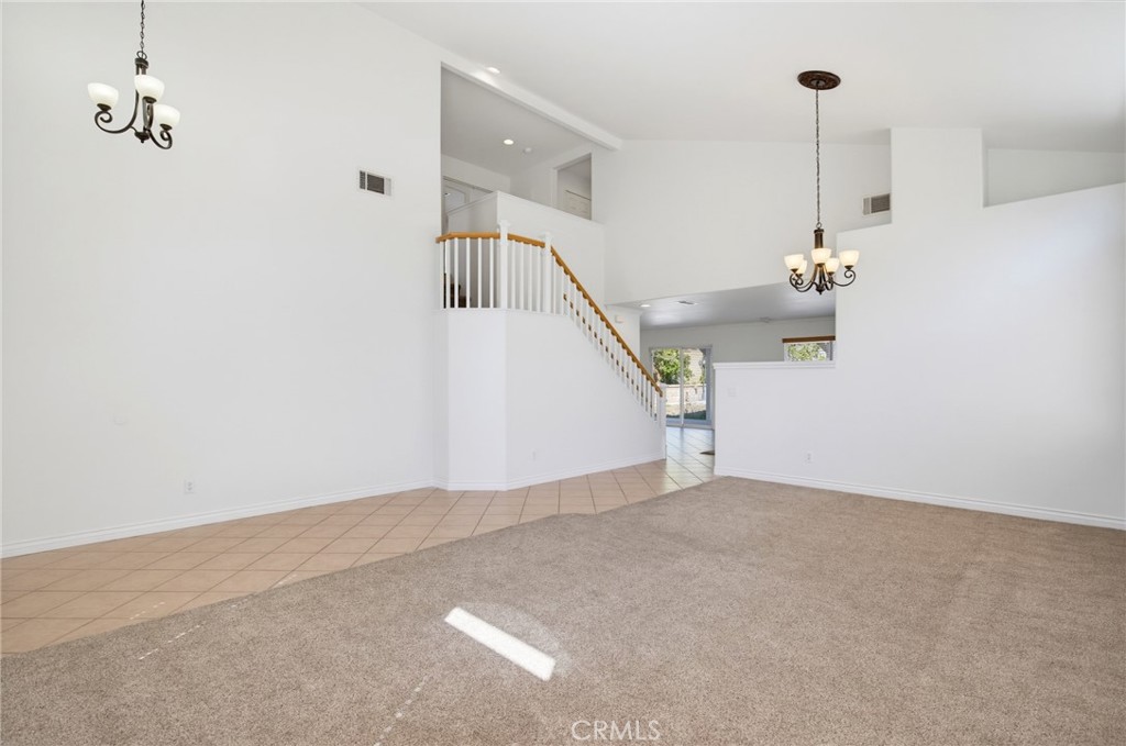 21117 Oakleaf Canyon Drive Property Photo 7