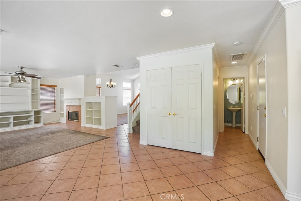 21117 Oakleaf Canyon Drive Property Photo 13