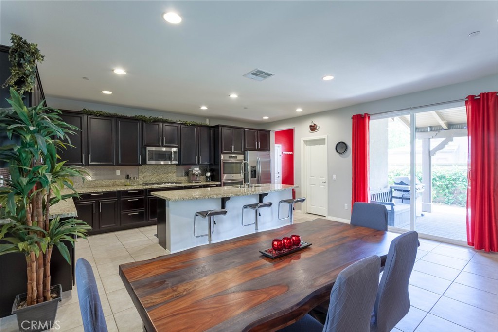 28502 Vista Del Rio Property Photo 5