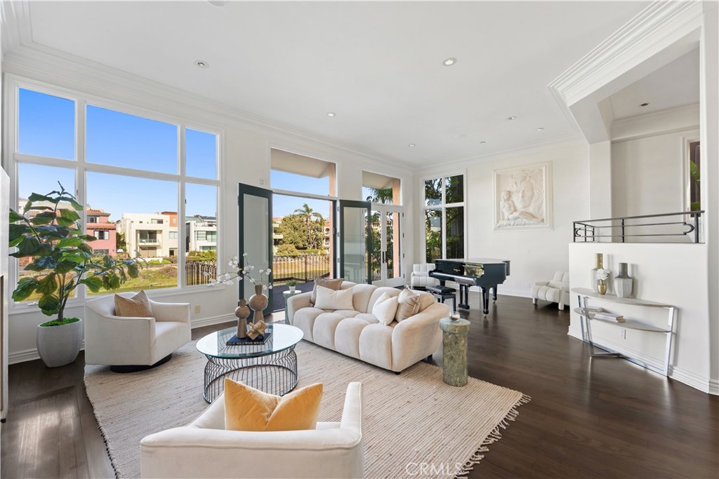 5206 Pacific Avenue Property Photo