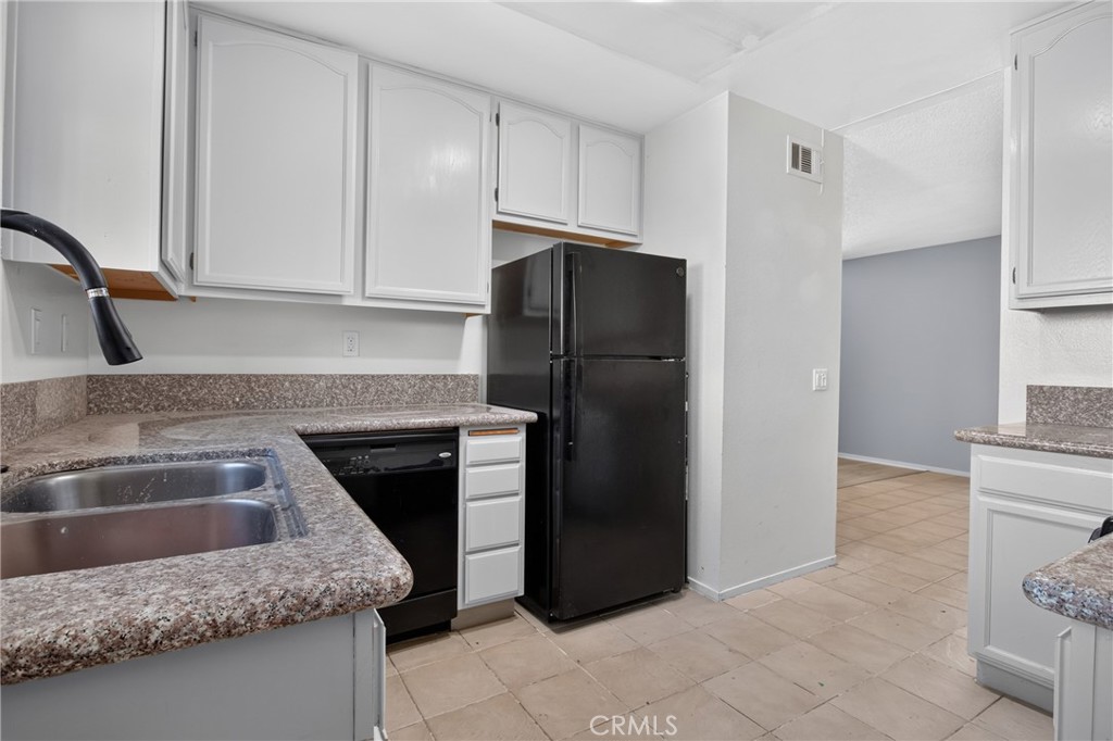 2260 E Avenue Q4 62 Property Photo 9