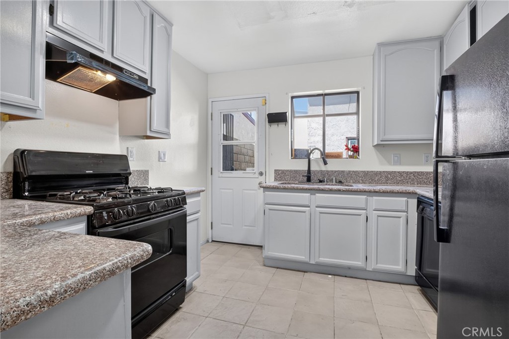 2260 E Avenue Q4 62 Property Photo 16