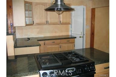 6724 Jumilla Avenue Property Photo 3