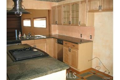 6724 Jumilla Avenue Property Photo 5
