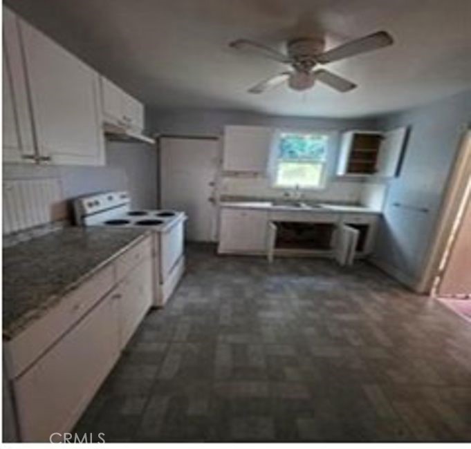 1255 Carol Property Photo 3