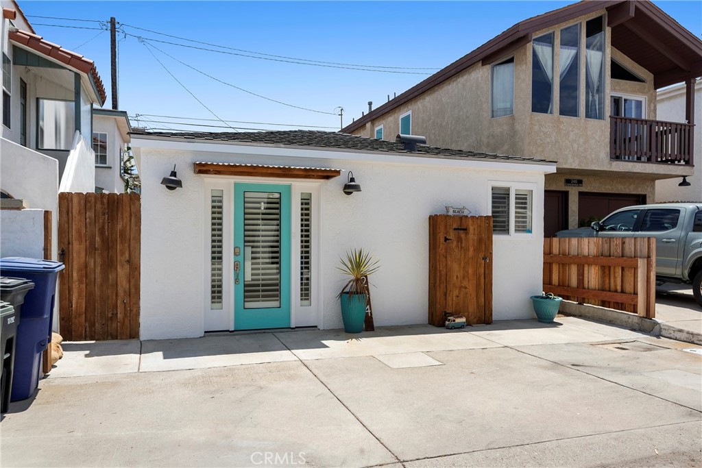 244 Cahuenga Drive Property Photo 1